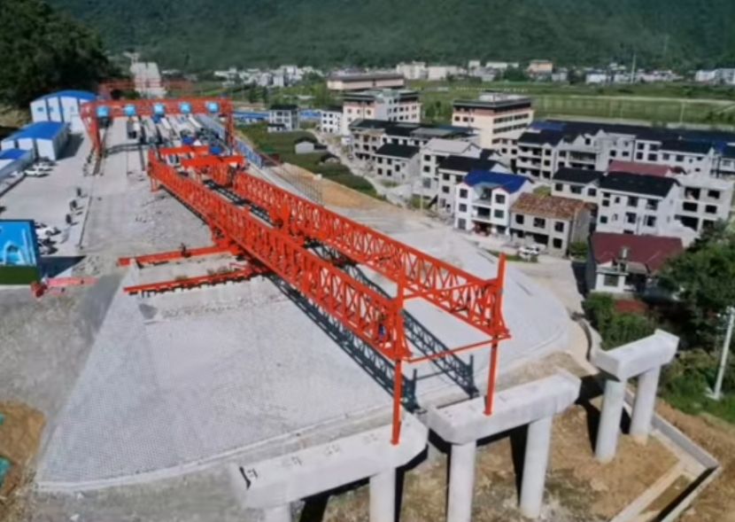 河南新鄉(xiāng)架橋機(jī)廠家報(bào)價(jià)、公路鐵路架橋機(jī)型號(hào)規(guī)格、技術(shù)參數(shù)