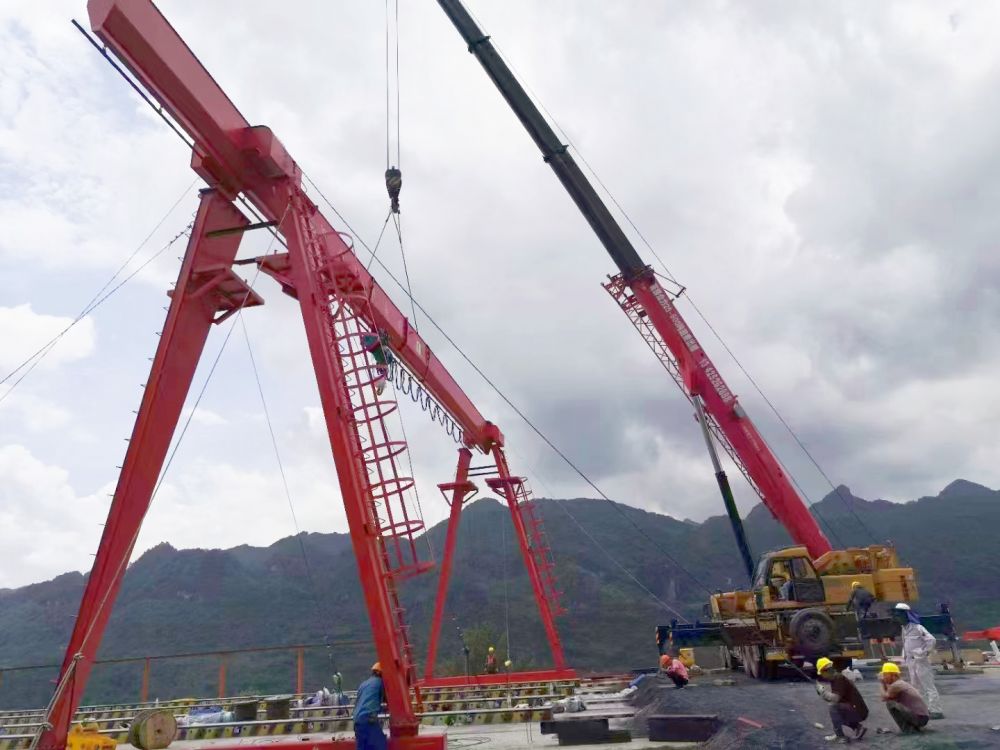 山西運城龍門吊廠家、型號參數(shù)、價格、單梁門式起重機生制造安裝維修