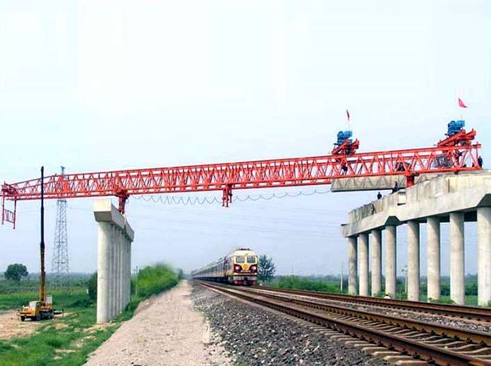 路橋門機(jī)廠家、工程門式起重機(jī)、提梁機(jī)、龍門吊租賃、安裝搬遷維修